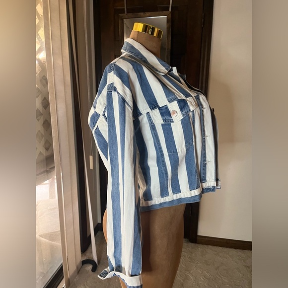 Striped Jacket - Picture 2 of 5